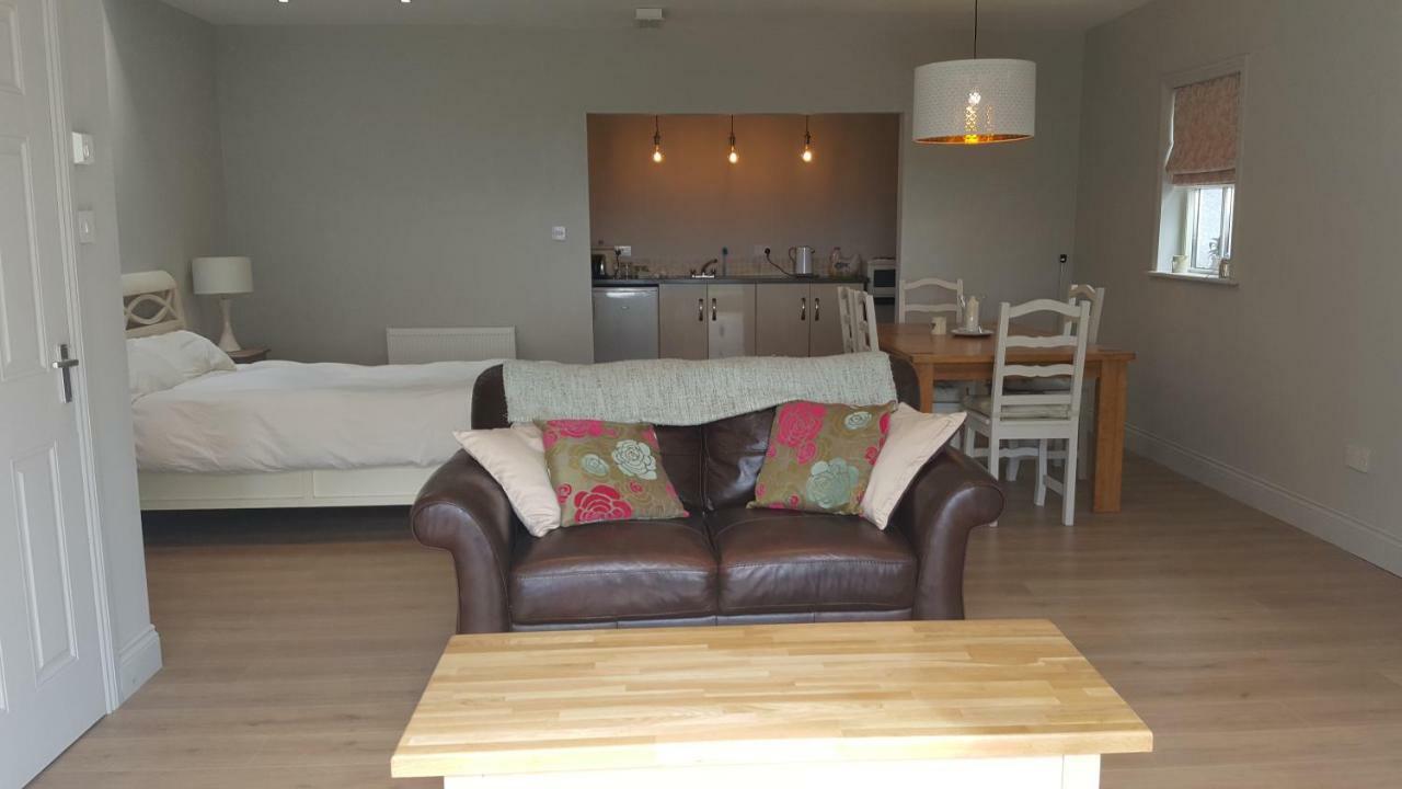 Ballynacarrick UpperBallinacarrick公寓 外观 照片
